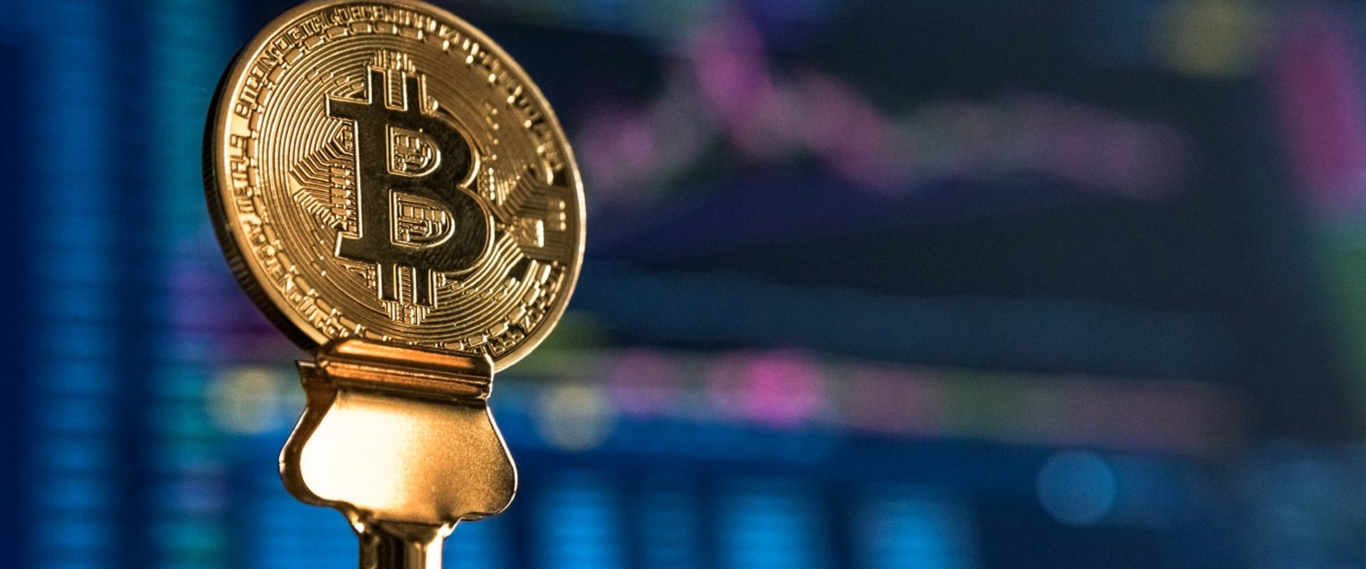 Cryptocurrency vs Stocks: Which is the Better Investment Option?